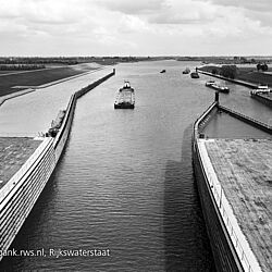 Rijkswaterstaat, Prinses Irenesluizen